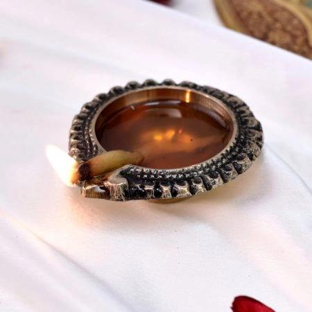 Floral Round Brass Oil Lamp Diya